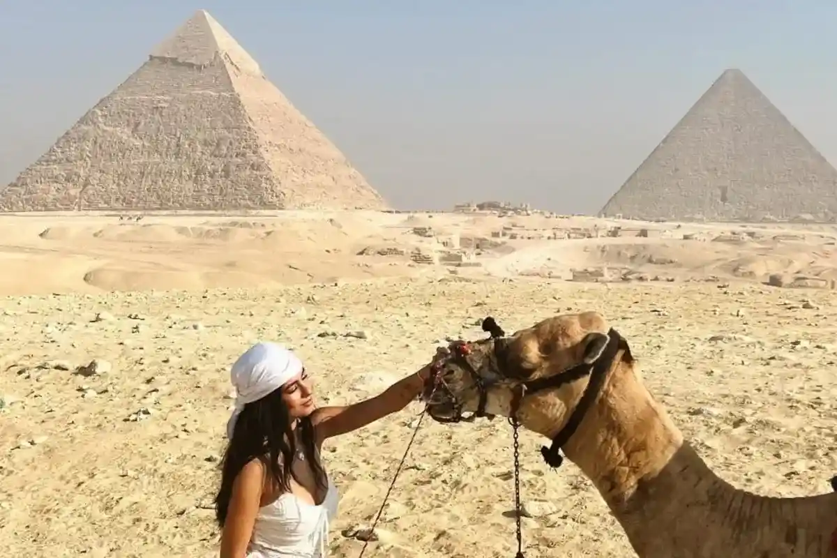  6-Day Egypt Tour: Pyramids, Alexandria & Luxor Temples