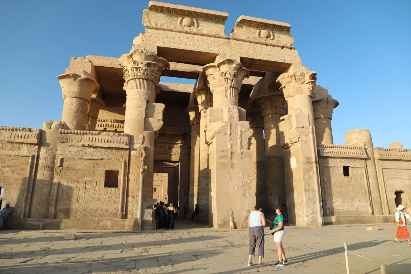 8-Day Private Luxury Egypt Tour Package with Cairo, Luxor, Aswan & Luxury Nile Cruise