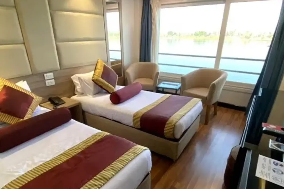 5-Day Nile Cruise to Aswan with Balloon Ride