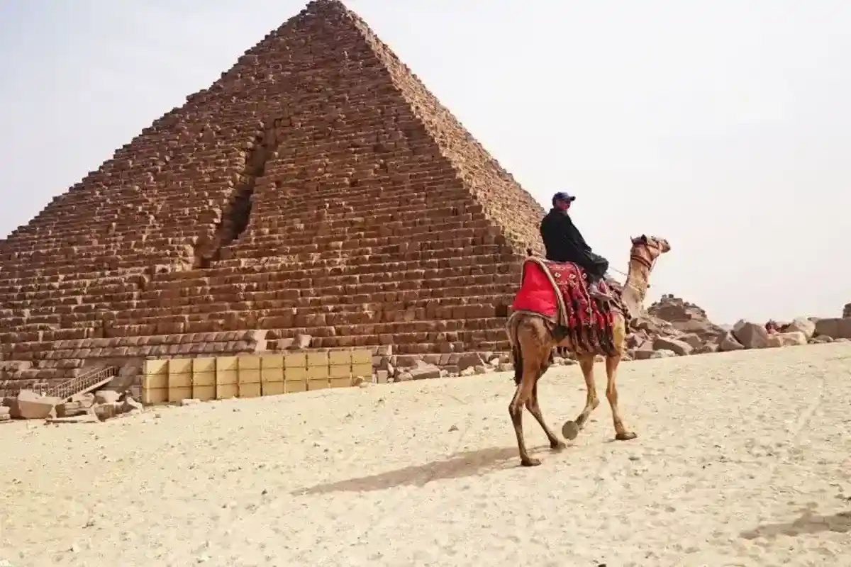 Cairo Half-Day Tour to Pyramids of Giza and the Sphinx