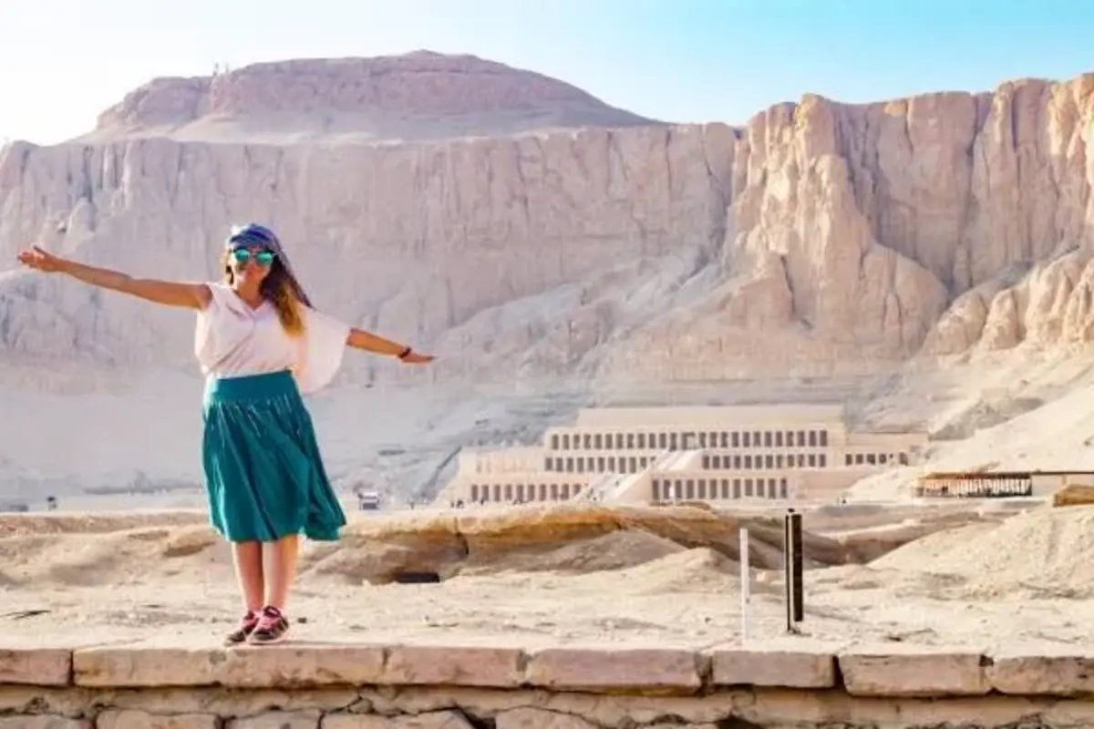 4-Day Luxor & Aswan Tour–Temples-Kings Valley & Philae Island 