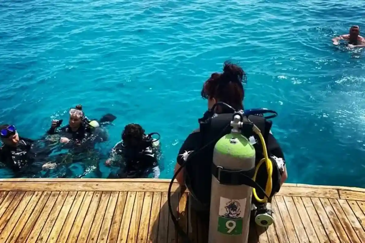Excursion plongée sous-marine et avec tuba, déjeuner inclus, au départ d'Hurghada