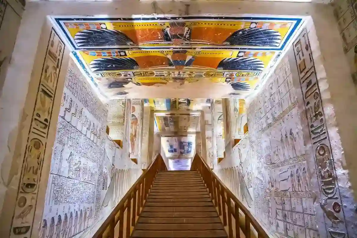 One Package: Luxor Hot Air Balloon Ride & Private Full Day Sightseeing Tour
