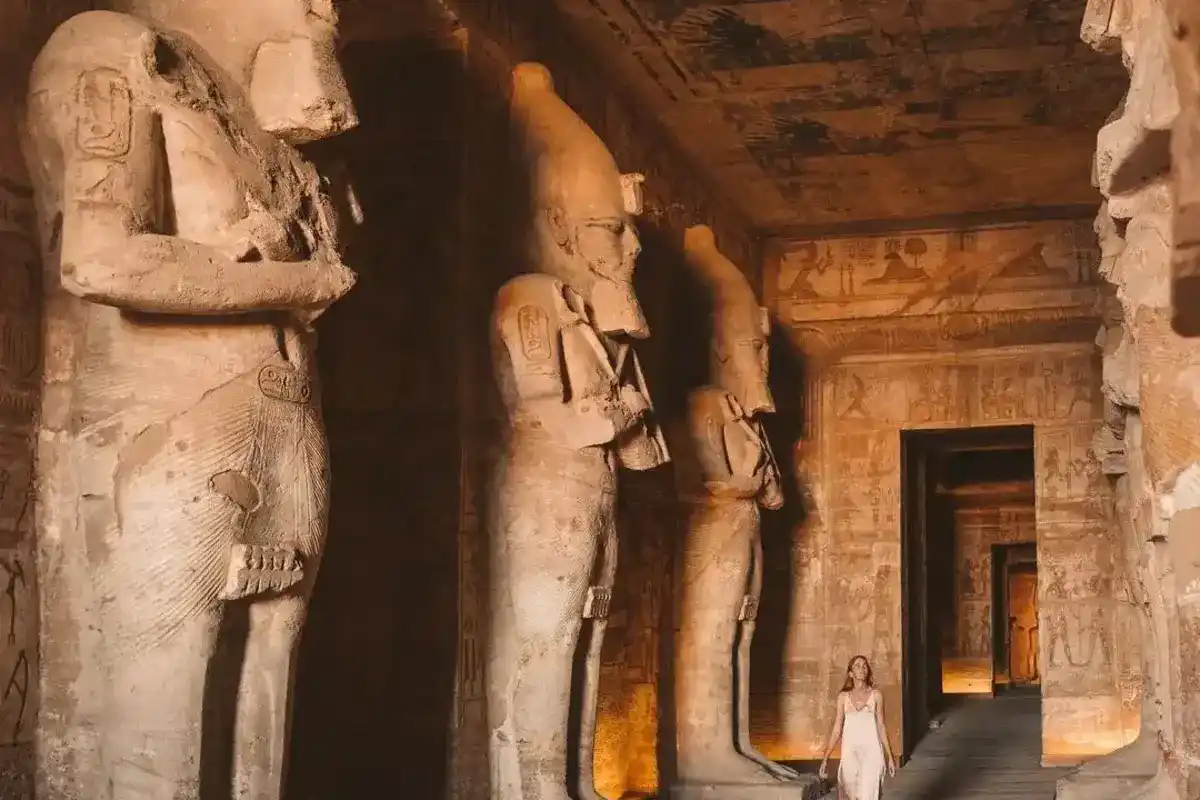 Excursion à Abou Simbel au départ d'Assouan en petit groupe