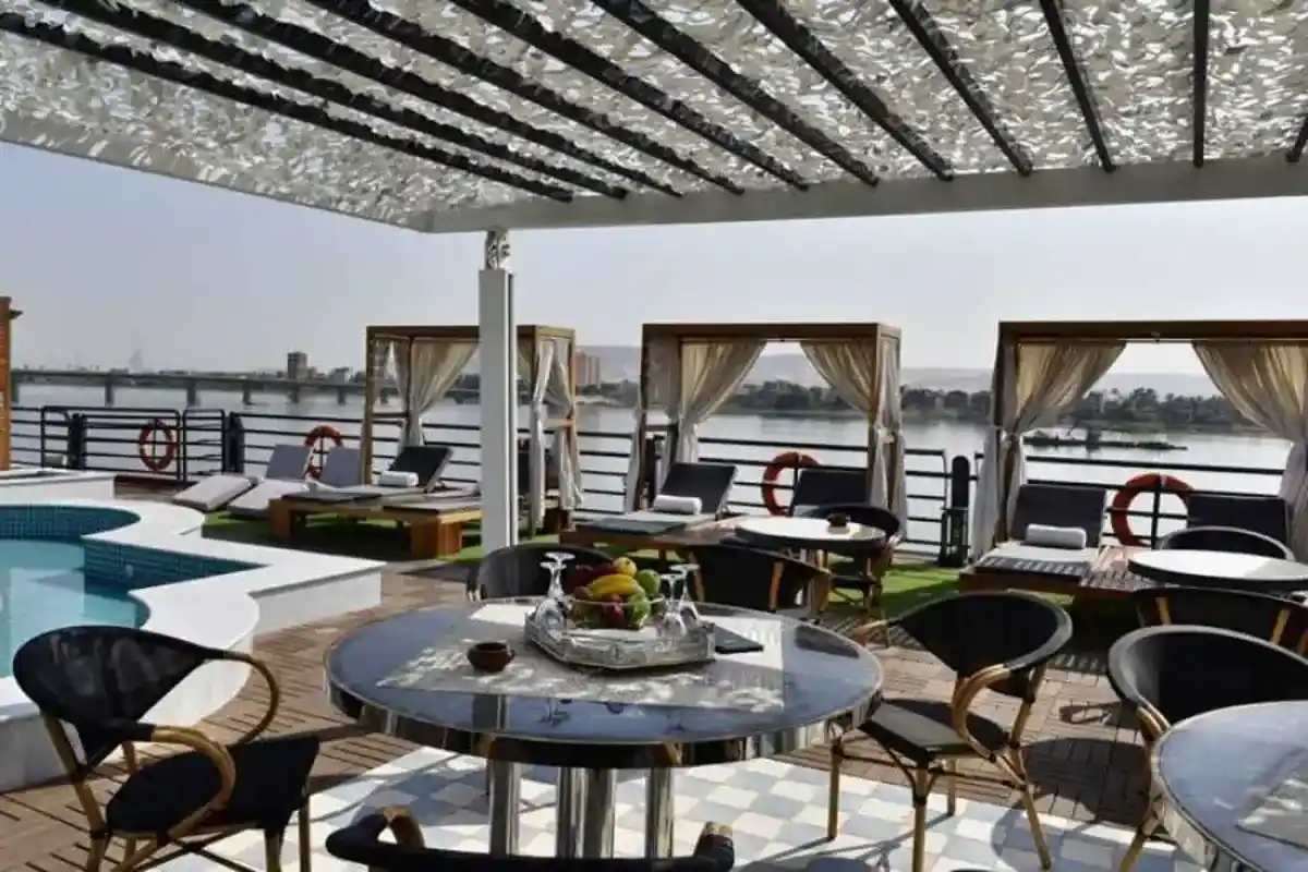 Croisière de 5 jours sur le Nil, de Louxor à Assouan avec Abou Simbel | Circuit guidé premium en Égypte