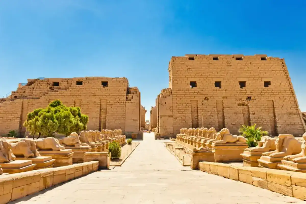 4-Day Luxor & Aswan Tour–Temples-Kings Valley & Philae Island 