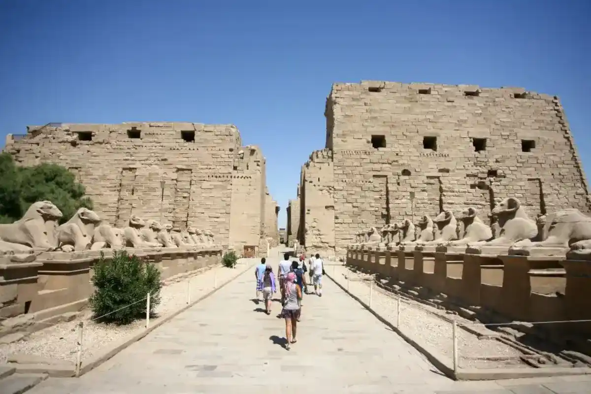 8-Day Egypt Tour: Cairo, Luxor, Aswan & Abu Simbel