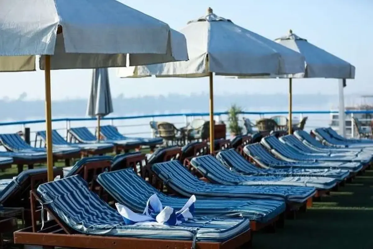 From Aswan: 4-Days 5-Star Nile Cruise with Guided Tours