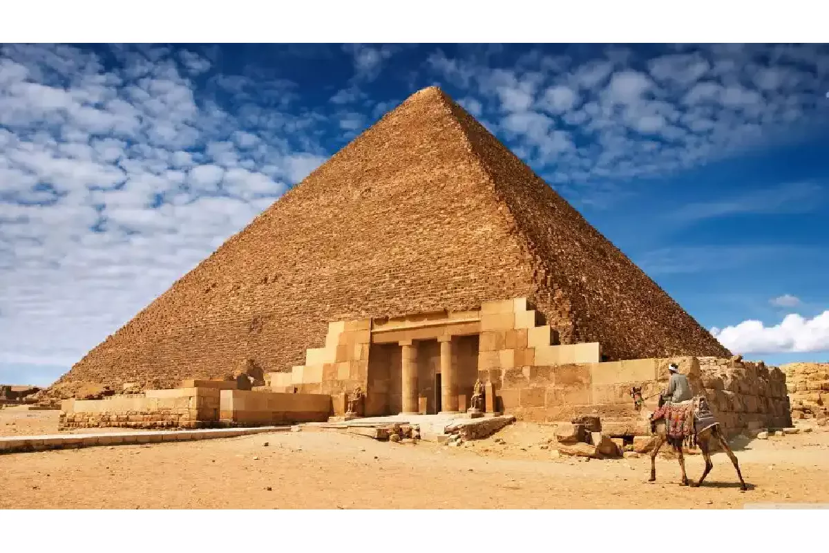 Cairo Half-Day Tour to Pyramids of Giza and the Sphinx