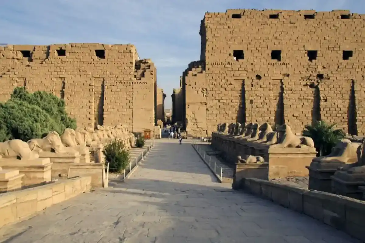Tagesausflug nach Luxor ab Sharm El Sheikh mit dem Flugzeug: Der ultimative Reiseführer