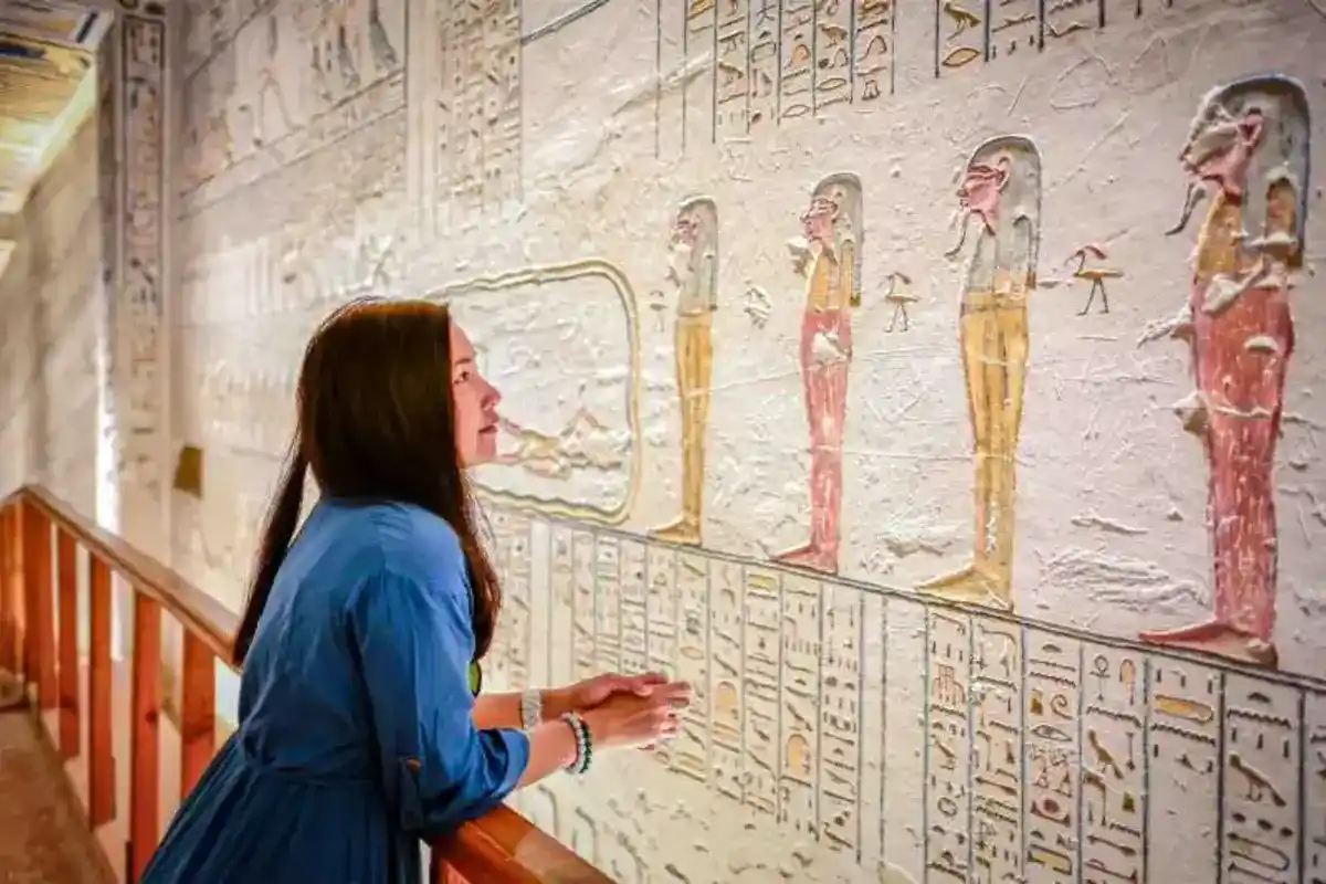 Day Tour to Luxor from Cairo by Plane